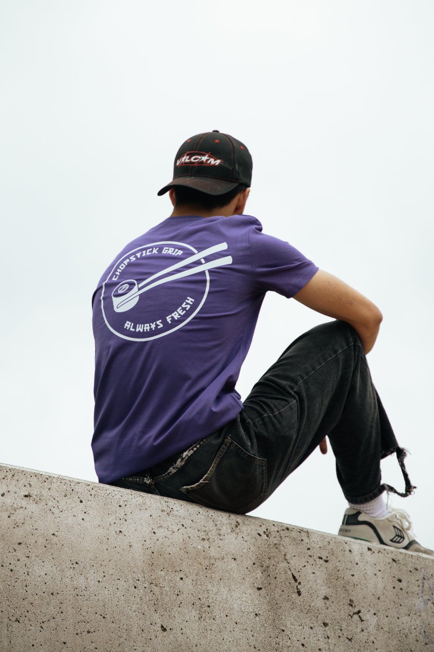 Chopstick grip Maki roll T-shirt Purple